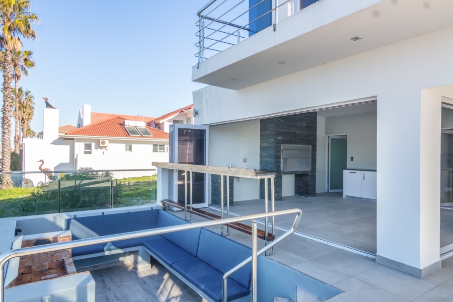 5 Bedroom Property for Sale in Laaiplek Western Cape